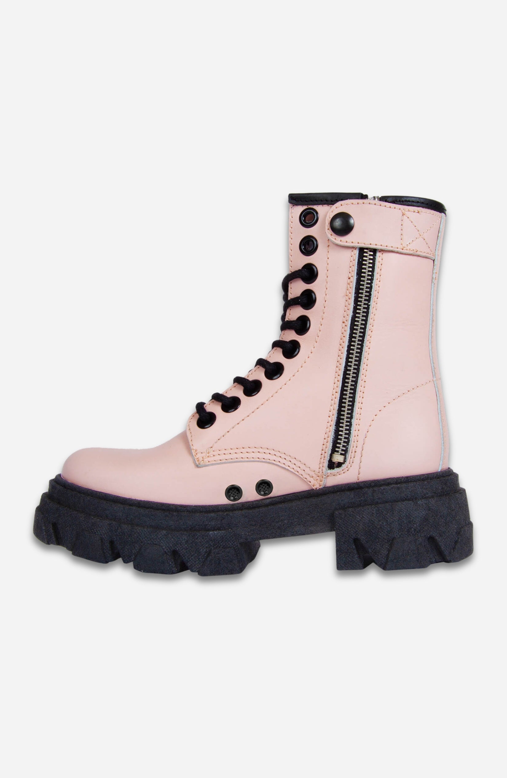 COMBAT BOOTS