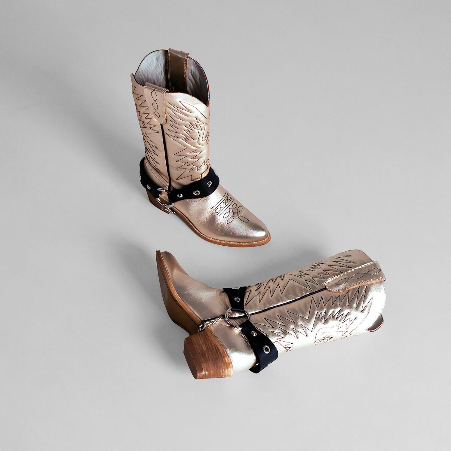 COWBOY BOOTS